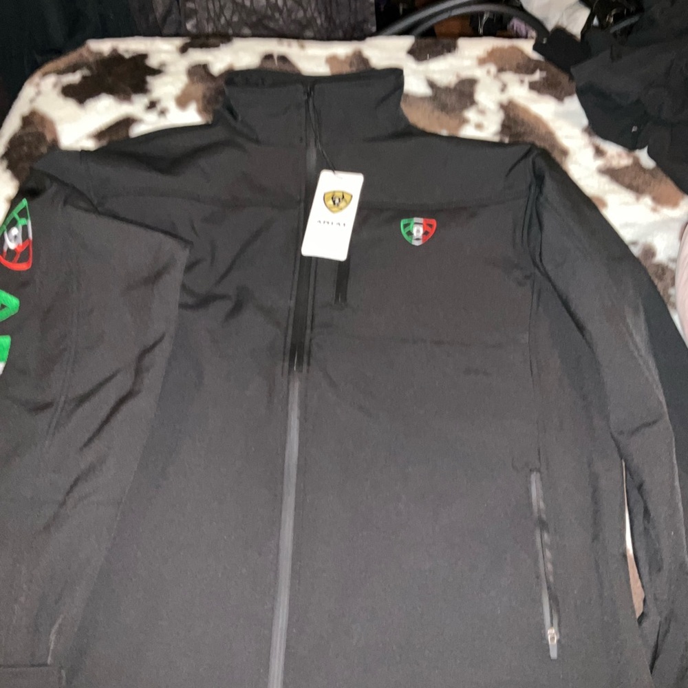ARIAT Black Performance Jacket with High Collar and Fur Trim